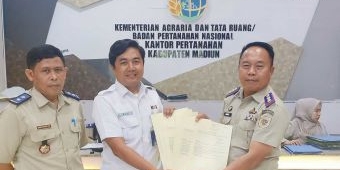 KAI Daop 7 Madiun Terima 17 Sertifikat Elektronik Senilai Rp39 Miliar dari BPN
