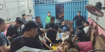 Sediakan Miras dan LC, Polres Gresik Gerebek Tempat Karaoke di Cerme