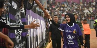 Wali Kota Kediri Nonton Langsung Laga Persik Vs Asia Warriors FC, Macan Putih Menang 2-0