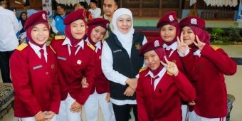 Gubernur Khofifah Dukung Pembatasan Medsos untuk Anak di Bawah 16 Tahun