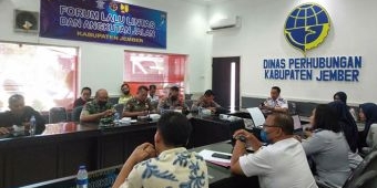 Bahas Keadaan Jalan M Yamin, Dishub Jember Bakal Pasang Portal untuk Batasi Truk ODOL