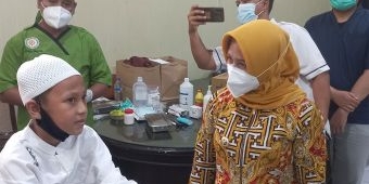 Peringati HUT Korpri ke-50 dan 3 Tahun Kepemimpinannya, Wali Kota Mojokerto Gelar Khitanan Massal 
