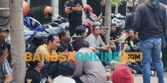 Sengketa soal Izin Pendirian Kafe, Massa Aksi Geruduk Balai Kota Kediri