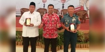 Bakesbangpol Bangkalan Sosialisasikan Bela Negara kepada Ratusan Siswa