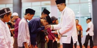 Ramadhan Berbagi, Pemkab Kediri Santuni Ribuan Yatim