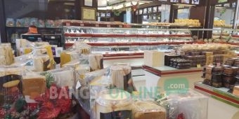 Dinilai Rasis Karena Tolak Penulisan Merry Christmas, Holland Bakery Diprotes Pelanggannya