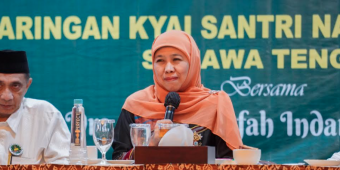 Khofifah Kukuhkan Pengurus Jaringan Kiai Santri Nasional se-Jawa Tengah