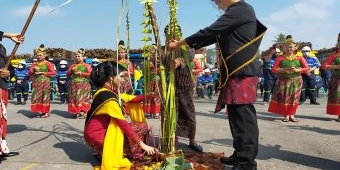 Tandai Awal Musim Giling, Pabrik Gula di Blitar Gelar Tradisi Manten Tebu