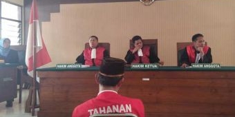 Ketua Hakim Tak Hadir, Sidang Putusan Mbah Parman Ditunda