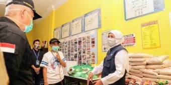 Dorong Efektivitas PSBB Malang Raya, Khofifah Tinjau Kampung Tangguh Cempluk Malang