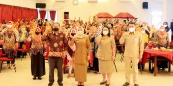 Buka Workshop bagi Pengurus Koperasi, Bupati Ikfina: Pengelola Koperasi Harus Dituntut Profesional