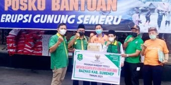 Bentuk Solidaritas, ​Baznas Sumenep Salurkan Bantuan untuk Korban Erupsi Gunung Semeru