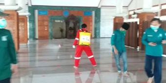 Sambut Bulan Ramadhan, DPC PKB dan DMI Semprot Disinfektan Masjid se-Kota Bangkalan