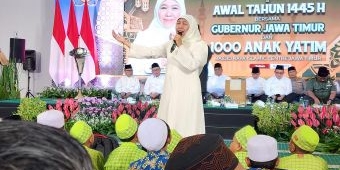 Gubernur Khofifah Santuni 1.000 Anak Yatim di Akhir Tahun 1444 H, Ajak Masyarakat Perbanyak Sedekah