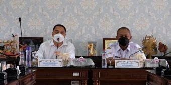 Diskusi dengan Kepala Sekolah SMP, Wali Kota Eri Bahas Kesejahteraan Guru hingga Penambahan Siswa