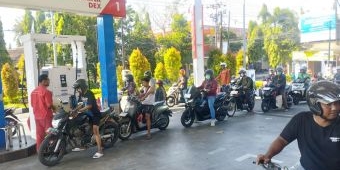 Pertamax Naik Hampir Rp4.000, Konsumen SPBU Jetis Lamongan Pindah Haluan ke Pertalite