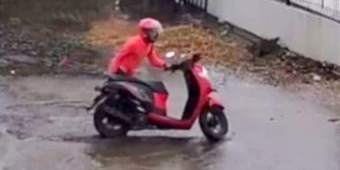 Motor Scoopy Milik Warga Omben Sampang Digasak Maling, Aksi Pencurian Terekam CCTV