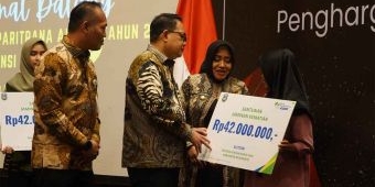 Jamin 27.272 Petani Tembakau dan Pekerja Rentan, Pemkab Mojokerto Sabet Paritrana Awards