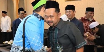 Wakil Bupati Gresik dan Istri Berangkat Haji Bersama 375 Jamaah Kloter 46