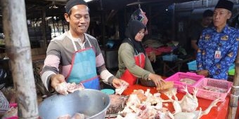 Sidak Pasar Jelang Nataru, DKPP Kota Kediri Pastikan Semua Produk Hewani Penuhi Standar ASUH
