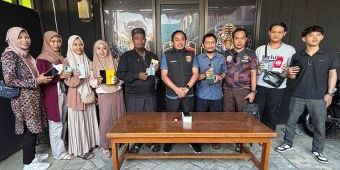 Polres Tuban Kembalikan 11 Handphone Hasil Curian pada Pemiliknya