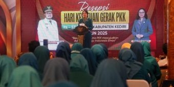 Ketua TP PKK Kabupaten Kediri Apresiasi Kader yang Telah Mengabdi Puluhan Tahun