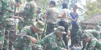 TNI, Polri, dan Masyarakat Bahu Membahu dalam TMMD