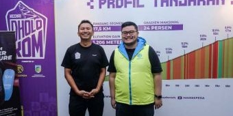 Bersama Azrul Ananda, Bupati Dhito Semangati Pesepeda yang Ikuti Kediri Dholo KOM 2024
