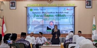 Kemenag Tuban Berangkatkan Lebih Dulu 10 Jemaah Haji Cadangan, Umi: Gabung dengan Kloter 66