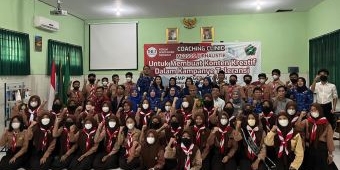 Pelatihan Jurnalistik Forwas Institut Bergerak ke SMPN 1 Taman