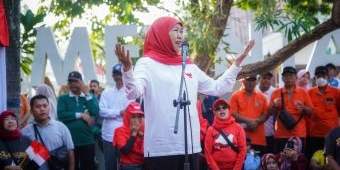 Berangkatkan Jalan Sehat Hari Koperasi di Bojonegoro, Khofifah: Penggerak Ekonomi Kerakyatan