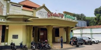 Terbengkalai Hampir 2 Tahun, Seniman Tuban Galang Koin untuk Renovasi Gedung Budaya Loka