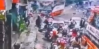 Bus Harapan Jaya Terlibat Kecelakaan Karambol di Kota Kediri, Diduga Gagal Rem saat Lampu Merah