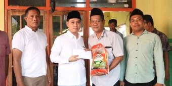 Gus Barra Kunjungi Rumah Korban Kebakaran di Trowulan