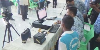Jelang Pemilu 2019, Dispendukcapil Jombang Kebut Perekaman e-KTP untuk Penghuni Lapas