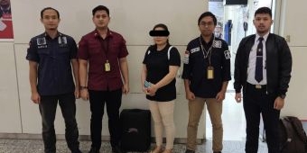 WN Tiongkok Dideportasi dengan Pengawasan Imigrasi