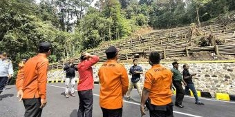 Dinyatakan Aman dan Layak, Jalur Pacet-Cangar Kembali Dibuka 24 Jam