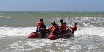 Cuci Daging Kurban di Pantai, Santri Asal Tuban Hilang Terseret Arus Ombak