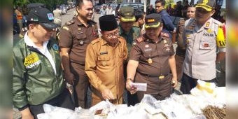 Kejari Kota Malang Musnahkan Aneka Barang Bukti Hasil dari 234 Perkara