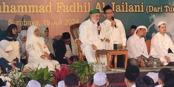 Khofifah Ajak Syeikh Fadhil Al Jailani Bagikan Kunci Sukses Menuntut Ilmu untuk Siswa Khadijah