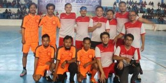 Hadirkan Pesepakbola Ahmad Bustomi, Ibas Ajak 'Ngos-ngosan' Kaum Muda Pacitan di EBY Cup