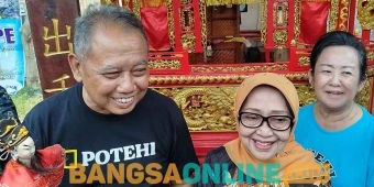 Tour Eropa, Wayang Potehi Jombang Bawakan Lagu Yalal Wathon