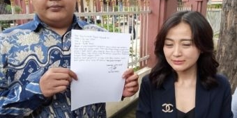 Kuasa Hukum Jan Hwa Diana Sebut  Pihaknya Serahkan 108 Ijazah Karyawan ke Polda Jatim, Benarkah?