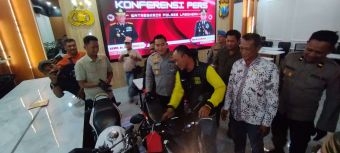 Kurang dari 24 Jam Polres Lamongan Bekuk 2 Maling yang Curi Motor Petani di Solokuro