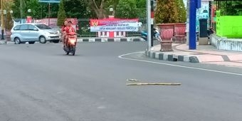 Spanduk Tolak Deklarasi #2019gantipresiden Terpasang di Kota Blitar