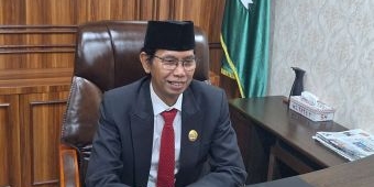 Ketua DPRD Surabaya Adi Sutarwijono Jalani Perawatan Medis di Jakarta