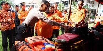 Pj Wali Kota Kediri Pimpin Apel Gladi Kesiapsiagaan Menghadapi Ancaman Bencana