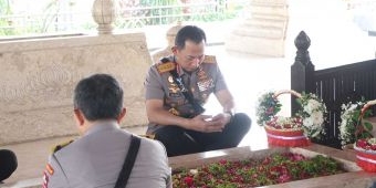 Kapolri Ziarah ke Makam Bung Karno Jelang Hari Bhayangkara ke-80