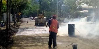 Jalan di Seputar Kota Rusak, Dinas PUPR Trenggalek Langsung Turun Tangan