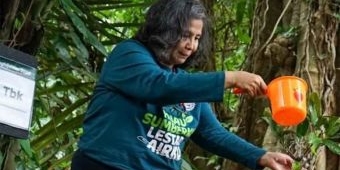 Pj Wali Kota Kediri Tanam Pohon saat Ekspedisi Penyelamatan Mata Air di Sumber Cakarwesi